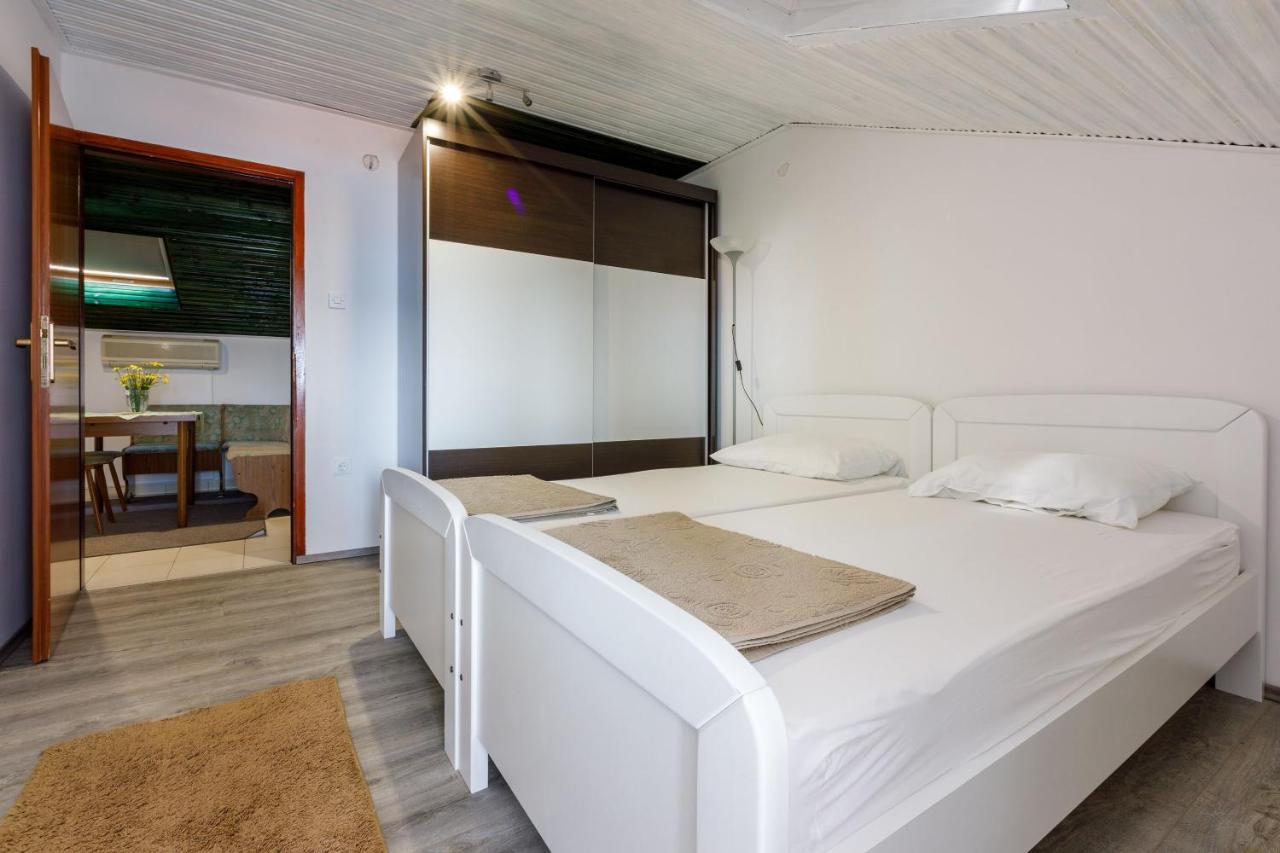 Apartment Heriban Crikvenica Exterior foto